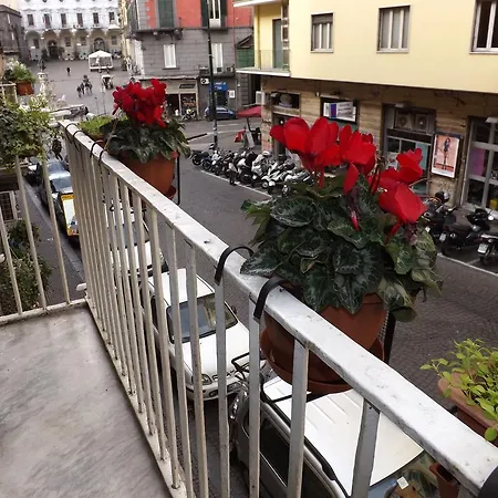 Guide Tour Apartments Naples Exterior photo