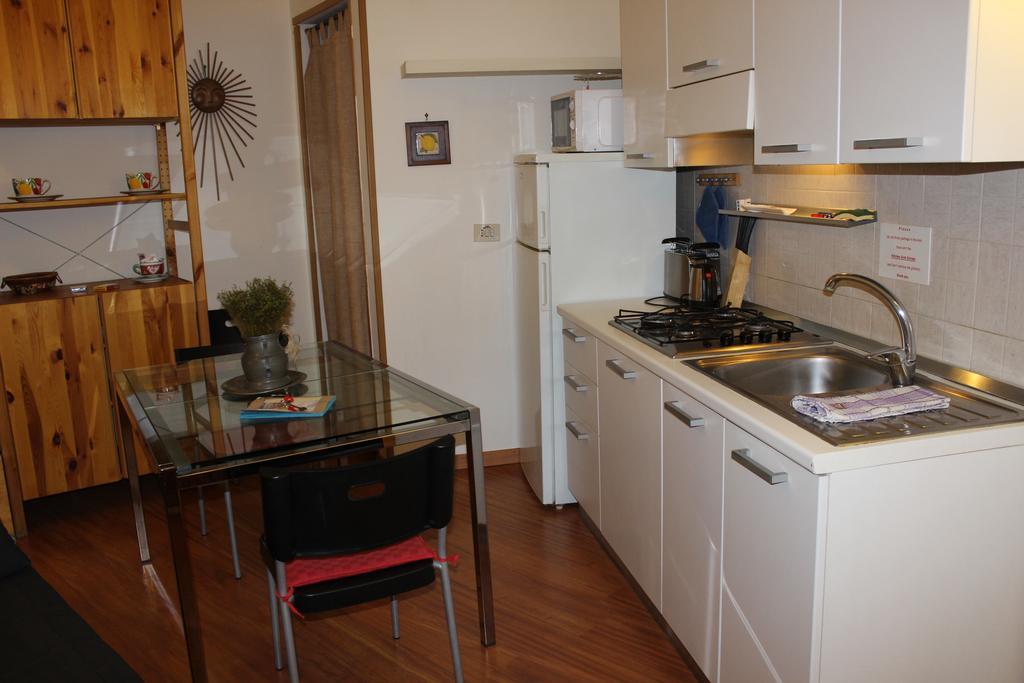 Apartment Guide Tour Neapel