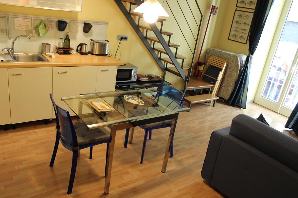 Apartment Guide Tour Neapel