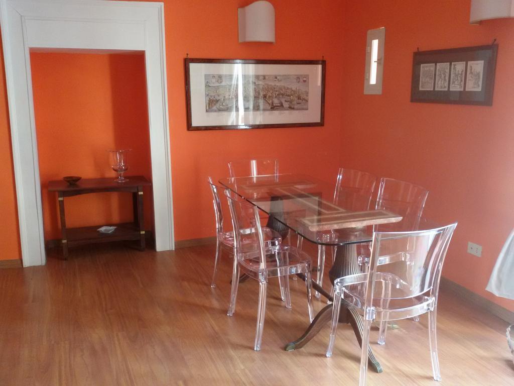 Apartment Guide Tour Neapel