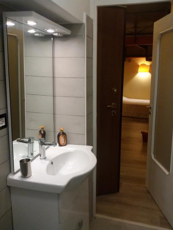 Apartment Guide Tour Neapel